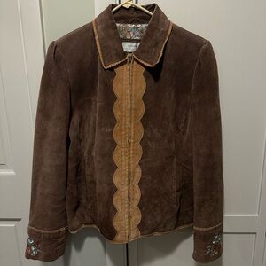 True Vintage 100% suede Colebrook jacket with incredible embroidered details